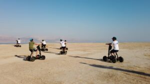 טיול ריידרים לקבוצה בים המלח